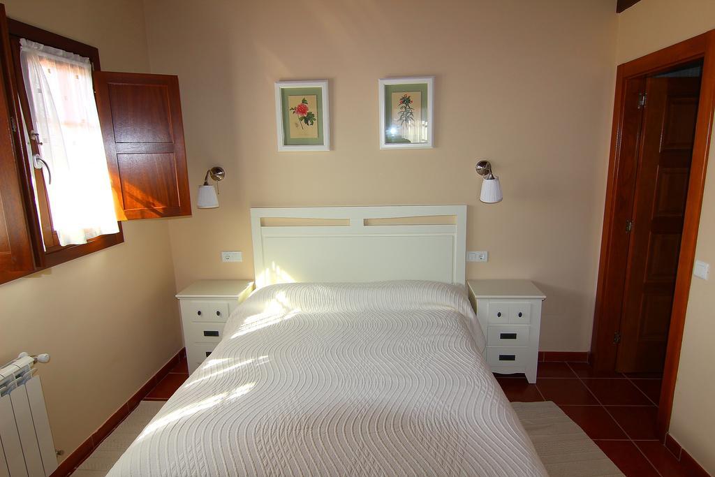 Apartamentos Rurales Senda Costera Hontoria Ruang foto