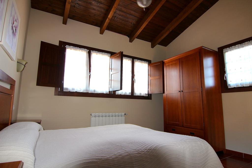 Apartamentos Rurales Senda Costera Hontoria Bagian luar foto